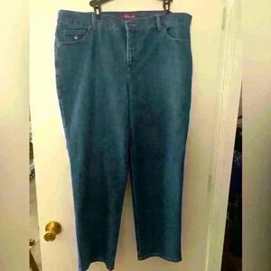Gloria Vanderbilt, Amanda jeans women’s size 18 W short fancy pockets,